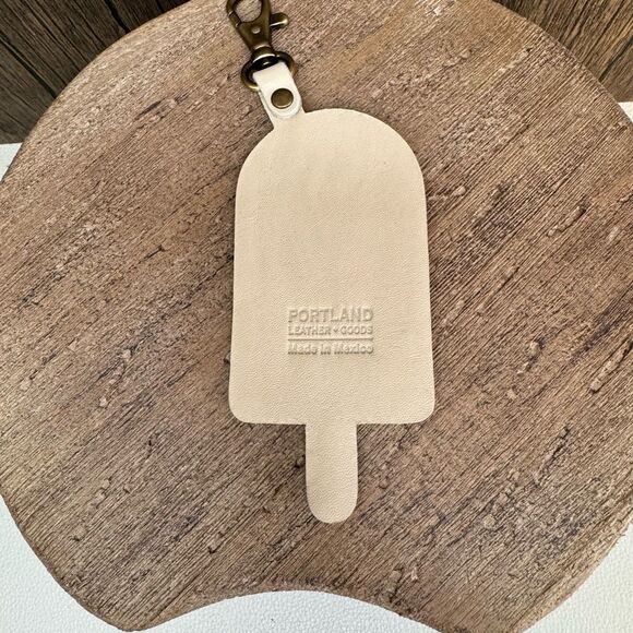 SUGAR SNAP PORTLAND Leather POPCICLE Purse Charm FAST SHIP PLG KEYCHAIN - Picture 3 of 3
